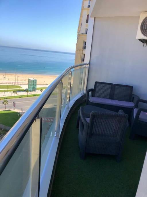 Mont Blanc :Appartement, Vue Sur Mer A 2 Minutes De La Gare. Tanger Extérieur photo