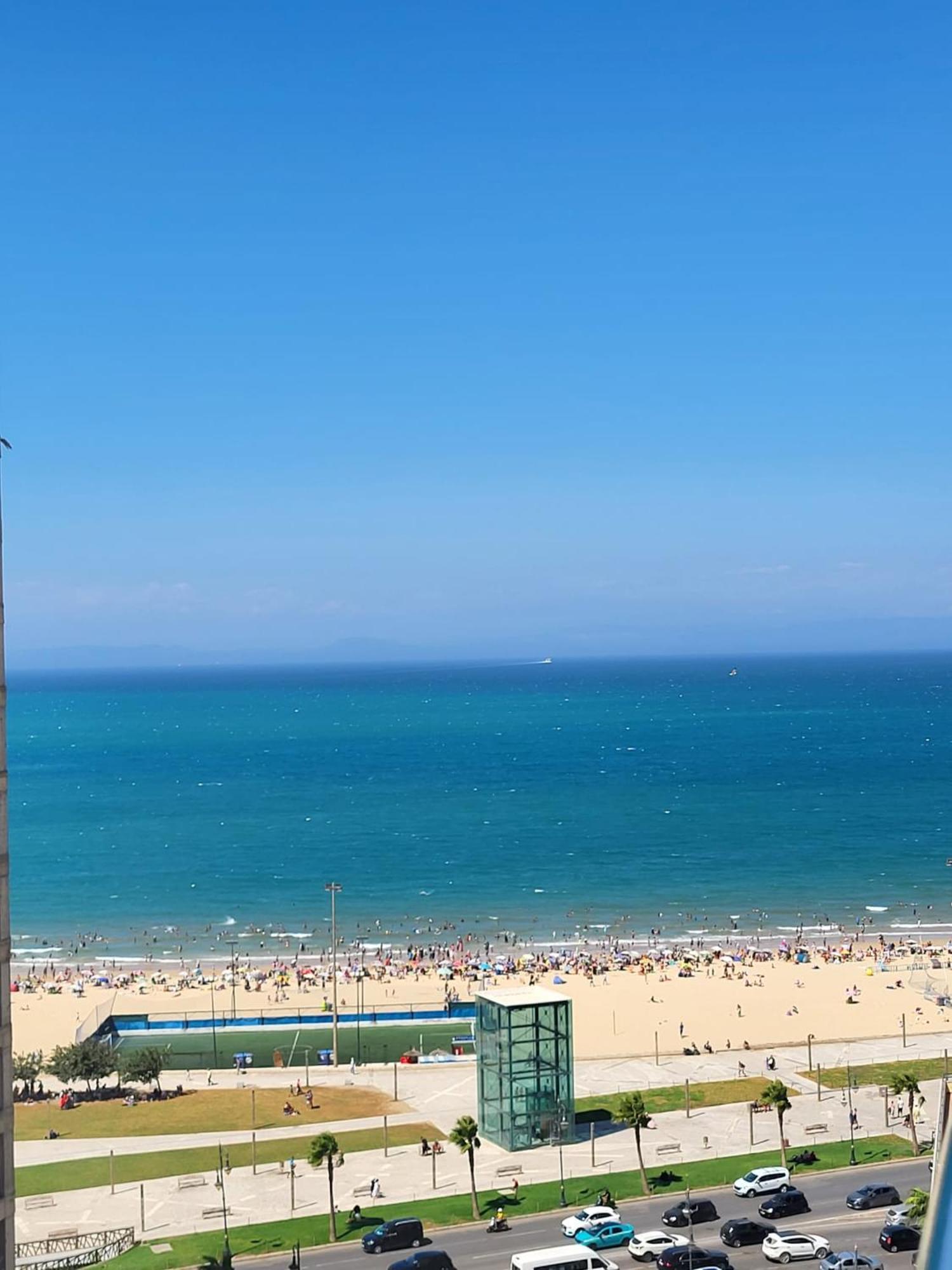 Mont Blanc :Appartement, Vue Sur Mer A 2 Minutes De La Gare. Tanger Extérieur photo